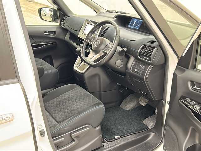 日産 セレナ ライダー 道央・札幌 2016(平28)年 4.5万km ブリリアントホワイトパール ワンオーナー//メモリナビ//フルセグテレビ//バックカメラ//クルーズコントロール//プッシュスタート//両側パワースライドドア//ETC