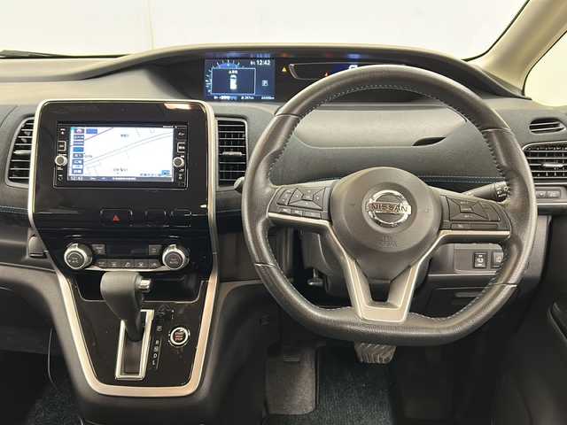 日産 セレナ ライダー 道央・札幌 2016(平28)年 4.5万km ブリリアントホワイトパール ワンオーナー//メモリナビ//フルセグテレビ//バックカメラ//クルーズコントロール//プッシュスタート//両側パワースライドドア//ETC