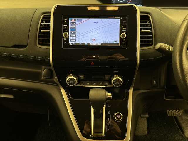 日産 セレナ ライダー 道央・札幌 2016(平28)年 4.5万km ブリリアントホワイトパール ワンオーナー//メモリナビ//フルセグテレビ//バックカメラ//クルーズコントロール//プッシュスタート//両側パワースライドドア//ETC