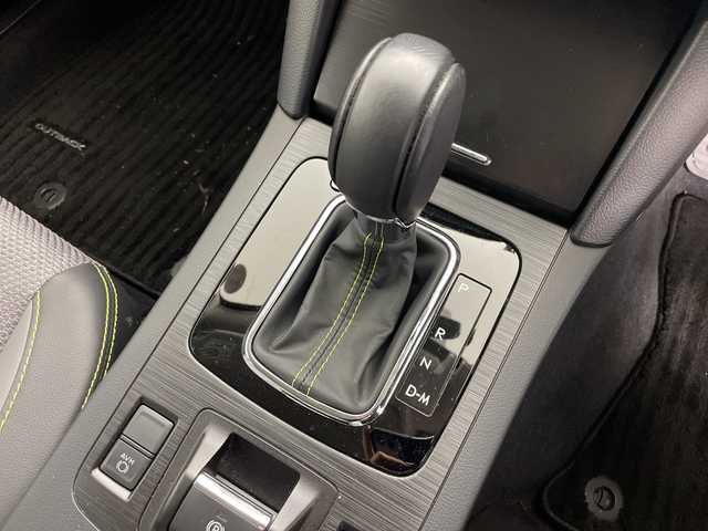 スバル アウトバック X－ブレイク 道央・札幌 2021(令3)年 2万km クリスタルブラックシリカ ・4WD/・純正ナビ&BT&CD&DVD&SD&TV/・バックカメラ/・パワーバックドア/・アイサイトセーフティプラス/・レーダークルーズコントロール/・ブラインドスポットモニター/・ハーフレザーシート/・前席パワーシート/・全席シートヒーター/・ステアリングヒーター/・パドルシフト/・ルーフレール/・X-MODE/・LEDヘッドライト/・オートライト/・スマートキー/・純正18インチAW