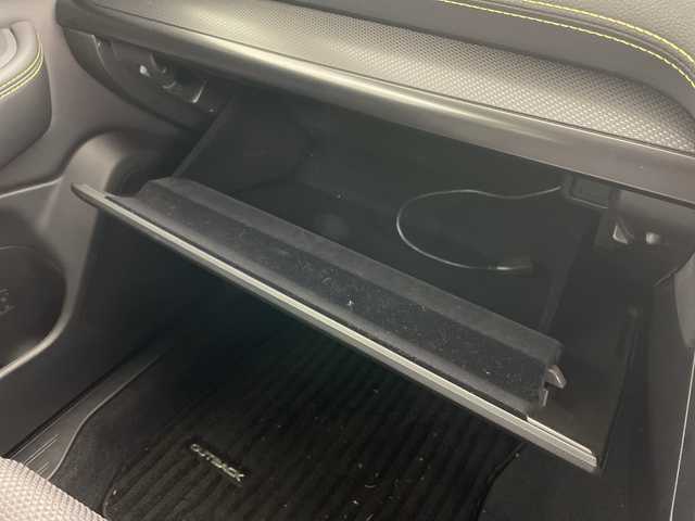 スバル アウトバック X－ブレイク 道央・札幌 2021(令3)年 2万km クリスタルブラックシリカ ・4WD/・純正ナビ&BT&CD&DVD&SD&TV/・バックカメラ/・パワーバックドア/・アイサイトセーフティプラス/・レーダークルーズコントロール/・ブラインドスポットモニター/・ハーフレザーシート/・前席パワーシート/・全席シートヒーター/・ステアリングヒーター/・パドルシフト/・ルーフレール/・X-MODE/・LEDヘッドライト/・オートライト/・スマートキー/・純正18インチAW