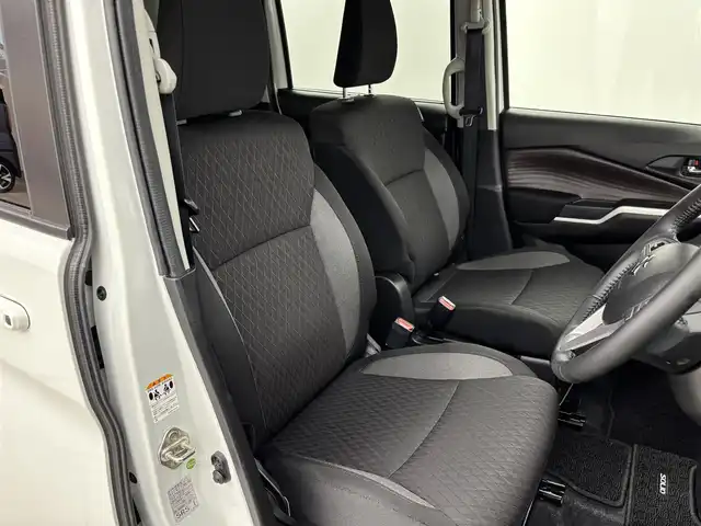 スズキ ソリオ バンディット HV MV 福岡県 2021(令3)年 4.8万km ピュアホワイトP 純正９インチナビ　/ＥＴＣ　/全方位カメラ　/両側パワースライドドア　/レーダークルーズコントロール　/衝突軽減被害システム　/レーンキープ　/クリアランスソナー　/ヘッドアップディスプレイ　/シートヒーター　/ＬＥＤ