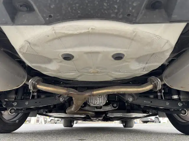 スバル レヴォーグ 1．8GT－H EX 千葉県 2023(令5)年 1.9万km クリスタルホワイトP 4WD/アイサイト/レーダークルーズコントロール/レーンキープアシスト/後方コーナーセンサー/純正ナビ/バック・サイド・フロントカメラ/AM/FM/AUX/BT/フルセグTV/ビルトインETC2.0/前方純正ドラレコ/純正デジタルインナーミラー/電動リアゲート/D/Nパワーシート/全席シートヒーター/パドルシフト/MTモード付AT/AFS/純正フロアマット/純正18インチAW/スマートキー/スペアキー1本/LEDヘッドライト/USB電源/保証書・取説