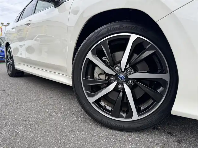 スバル レヴォーグ 1．8GT－H EX 千葉県 2023(令5)年 1.9万km クリスタルホワイトP 4WD/アイサイト/レーダークルーズコントロール/レーンキープアシスト/後方コーナーセンサー/純正ナビ/バック・サイド・フロントカメラ/AM/FM/AUX/BT/フルセグTV/ビルトインETC2.0/前方純正ドラレコ/純正デジタルインナーミラー/電動リアゲート/D/Nパワーシート/全席シートヒーター/パドルシフト/MTモード付AT/AFS/純正フロアマット/純正18インチAW/スマートキー/スペアキー1本/LEDヘッドライト/USB電源/保証書・取説
