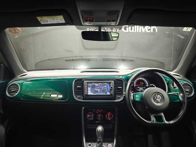 フォルクスワーゲン ザ・ビートル デザイン 群馬県 2017(平29)年 7.8万km ボトルグリーンM 純正ナビ/Bluetooth/フルセグTV/ブラインドスポットアシスト/クルーズコントロール/プッシュスタート/スマートキー/純正16インチAW/ETC/オートライト/USB/HIDヘッドライト