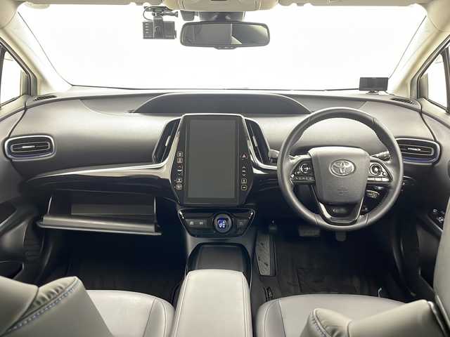 トヨタ プリウス A ツーリングセレクション 茨城県 2020(令2)年 3.9万km プラチナホワイトパールマイカ 11.6インチ純正メーカーオプションメモリナビ/ビルトインETC/ドライブレコーダー/ヘッドアップディスプレイ/パーキングアシスト/ブラインドスポットモニター/ドアバイザー/前後クリアランスソナー