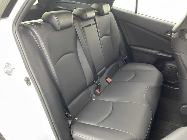 トヨタ プリウス A ツーリングセレクション 茨城県 2020(令2)年 3.9万km プラチナホワイトパールマイカ 11.6インチ純正メーカーオプションメモリナビ/ビルトインETC/ドライブレコーダー/ヘッドアップディスプレイ/パーキングアシスト/ブラインドスポットモニター/ドアバイザー/前後クリアランスソナー