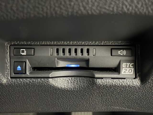 トヨタ プリウス A ツーリングセレクション 茨城県 2020(令2)年 3.9万km プラチナホワイトパールマイカ 11.6インチ純正メーカーオプションメモリナビ/ビルトインETC/ドライブレコーダー/ヘッドアップディスプレイ/パーキングアシスト/ブラインドスポットモニター/ドアバイザー/前後クリアランスソナー