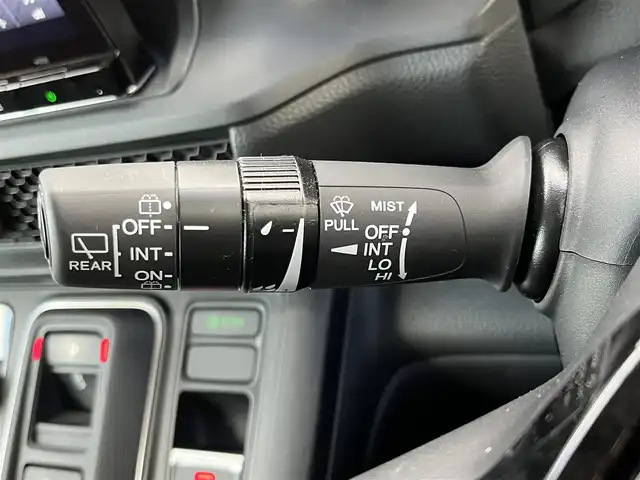 ホンダ ステップワゴン eHEV エアー 奈良県 2022(令4)年 1.6万km プラチナホワイトパール 純正11インチナビ(LXM-237VFLi)/（TV/BT/CD/DVD/AppleCarPlay/AndroidAuto)/レーダークルーズコントロール/アラウンドビューモニター/前後コーナーセンサー/衝突軽減システム/レーンキープアシスト/両側パワースライドドア/後席サンシェード/LEDヘッドライト/オートライト/電動格納ミラー/ETC/純正16インチAW/保証書/取り扱い説明書/スペアキーX1