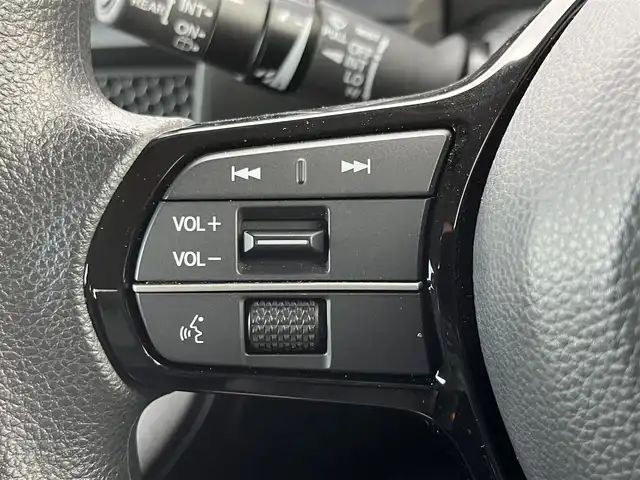 ホンダ ステップワゴン eHEV エアー 奈良県 2022(令4)年 1.6万km プラチナホワイトパール 純正11インチナビ(LXM-237VFLi)/（TV/BT/CD/DVD/AppleCarPlay/AndroidAuto)/レーダークルーズコントロール/アラウンドビューモニター/前後コーナーセンサー/衝突軽減システム/レーンキープアシスト/両側パワースライドドア/後席サンシェード/LEDヘッドライト/オートライト/電動格納ミラー/ETC/純正16インチAW/保証書/取り扱い説明書/スペアキーX1