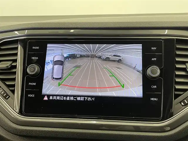 フォルクスワーゲン Ｔ－ロック TDI Rライン 岡山県 2020(令2)年 3.3万km ピュアホワイト 純正HDDナビ/リアカメラ/フルセグテレビ/バックカメラ/アイドリングストップ/クルーズコントロール/プッシュスタート/ETC/ACC/レーンアシスト/ブラインドスポット/リアトラフィックアラート/フロントアシスト/LED/AHB/パドルシフト/プッシュスタート/レインセンサー/オートホールド/ドラレコ