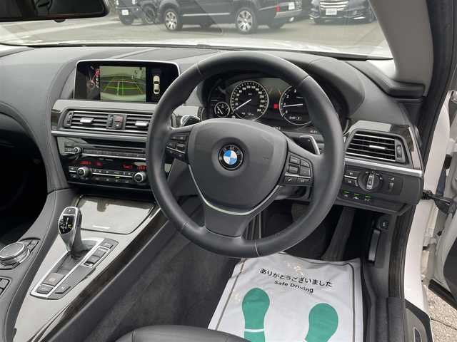 ＢＭＷ ６４０ｉ クーペ 神奈川県 2016(平28)年 1.7万km ミネラルホワイト 法人1オーナー/黒革シート/・前席パワーシート/・前席シートヒーター/純正HDDナビ/・MSV・DVD・USB端子・AUX端子/・バックカメラ/・パークディスタンスコントロール/運転支援システム/・Cityブレーキ機能付き追突警告/・レーンデパーチャウォーニング/・レーンチェンジウォーニング/・アダプティブクルーズコントロール/前後ドライブレコーダー/純正18インチAW/スマートキーX3/パドルシフト/電動パーキング/新車時手帳、取説