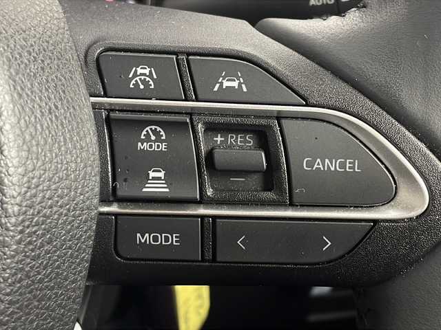 トヨタ ヴォクシー S－G 三重県 2022(令4)年 3.9万km アティチュードブラックマイカ 禁煙車/快適利便パッケージMid/・ハンズフリーデュアルパワースライドドア/・ナノイーX/・シートヒーター/・左右独立温度コントロールフロントオートエアコン＋リヤオートエアコン（リヤクーラー＋リヤヒーター）/・独立型センターコンソールボックス/トヨタセーフティセンス/・プリクラッシュセーフティ/・レーントレーシングアシスト/・先行車発進告知/・ロードサインアシスト/・レーダークルーズコントロール/・オートマチックハイビーム/クリアランスソナー/純正10.5型ナビ/・フルセグ/CD/DVD/HDMI/USB/Bluetooth/バックカメラ/革巻きステアリング/ステアリングスイッチ/LEDヘッドライト/純正16インチアルミホイール