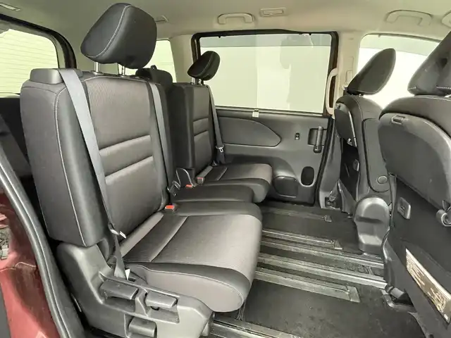 日産 セレナ ハイウェイスター プロパイロットED 熊本県 2017(平29)年 5.7万km マルーンレッド 2トーン 禁煙車　/純正ナビ（ＣＤ・ＤＶＤ・フルセグ・ＳＤ・ＵＳＢ）/バックカメラ　/ＥＴＣ　/両側パワースライドドア　/前後クリアランスソナー　/ハンズフリーオートスライド　/プロパイロット/衝突軽減ブレーキ　/レーンキープアシスト/横滑り防止/アイドリングストップ/純正フロアマット/純正１６インチAW/オートライト/LEDヘッドライト/フォグライト/スマートキー/プッシュスタート/スペアキー1本/保証書/取扱説明書