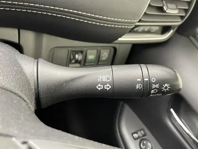 日産 セレナ ハイウェイスター プロパイロットED 熊本県 2017(平29)年 5.7万km マルーンレッド 2トーン 禁煙車　/純正ナビ（ＣＤ・ＤＶＤ・フルセグ・ＳＤ・ＵＳＢ）/バックカメラ　/ＥＴＣ　/両側パワースライドドア　/前後クリアランスソナー　/ハンズフリーオートスライド　/プロパイロット/衝突軽減ブレーキ　/レーンキープアシスト/横滑り防止/アイドリングストップ/純正フロアマット/純正１６インチAW/オートライト/LEDヘッドライト/フォグライト/スマートキー/プッシュスタート/スペアキー1本/保証書/取扱説明書