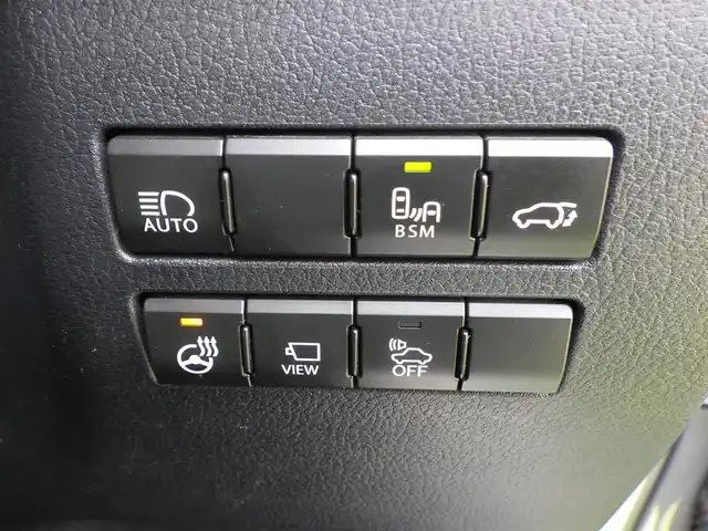 レクサス ＮＸ 300h Iパッケージ 千葉県 2017(平29)年 4.7万km マーキュリーグレーマイカ Lexus Safety System+/・プリクラッシュセーフティ/・レーンディパーチャーアラート/・オートハイビーム/・レーダークルーズコントロール/・ブラインドスポットモニター/ヘッドアップディスプレイ/パワーバックドア/純正SDナビ/地デジTV/【DVD/CD再生機能　Bluetooth接続】/パノラミックビューモニター/ドライブレコーダー/前席パワーシート/シートヒーター/革巻きステアリング/ステアリングヒーター/ステアリングスイッチ/ETC（2.0）/LEDヘッドライト/フォグライト/ウインカーミラー/クリアランスソナー/純正18インチアルミホイル/サイド/カーテン/ニーエアバッグ/スマートキー