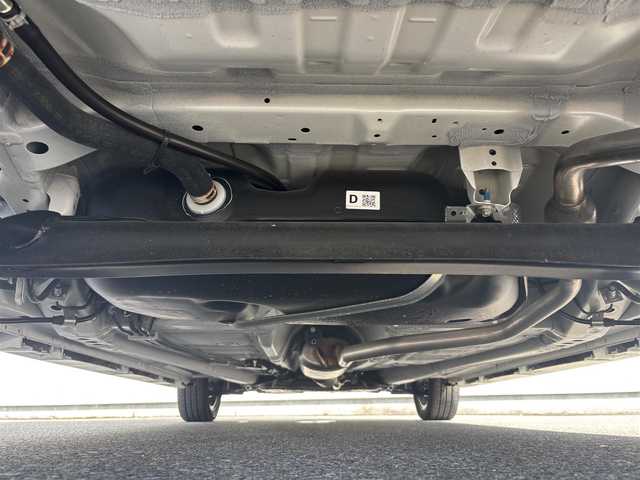 スズキ スペーシア カスタム HYBRID XS ターボ 滋賀県 2024(令6)年 0.1万km ピュアホワイトP 9インチメーカーOPナビ/(Bluetooth/フルセグ/AppelCarplay)/スズキセーフティーサポート/・アダプティブクルーズコントロール/・全方位カメラ/・レーンキープアシスト/・誤発進抑制機能/衝突軽減ブレーキ/標識認識/ヘッドアップディスプレイ/両側電動スライドドア/LEDオートライト/オートハイビーム/フォグ/ハーフレザーシート/シートヒーター/ステアリングヒーター/パドルシフト/電動パーキング/ブレーキホールド/USB