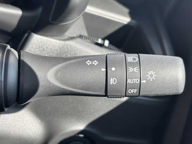 スズキ スペーシア カスタム HYBRID XS ターボ 滋賀県 2024(令6)年 0.1万km ピュアホワイトP 9インチメーカーOPナビ/(Bluetooth/フルセグ/AppelCarplay)/スズキセーフティーサポート/・アダプティブクルーズコントロール/・全方位カメラ/・レーンキープアシスト/・誤発進抑制機能/衝突軽減ブレーキ/標識認識/ヘッドアップディスプレイ/両側電動スライドドア/LEDオートライト/オートハイビーム/フォグ/ハーフレザーシート/シートヒーター/ステアリングヒーター/パドルシフト/電動パーキング/ブレーキホールド/USB