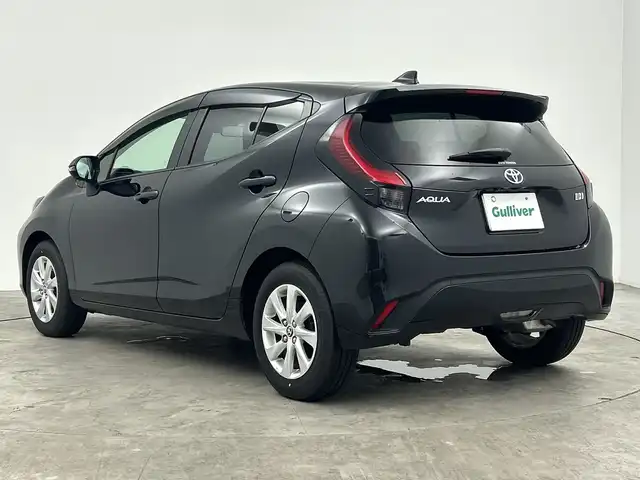 トヨタ アクア Z 三重県 2023(令5)年 1.1万km ブラックマイカ 純正ナビ/BT/USB/AM.FM/バックカメラ/レーダークルーズコントロール/ETC/クリアランスソナー/シートヒーター/ハーフレザーシート/AC100V/パワーシート/オートハイビーム/ステアリングヒーター/純正ドライブレコーダー