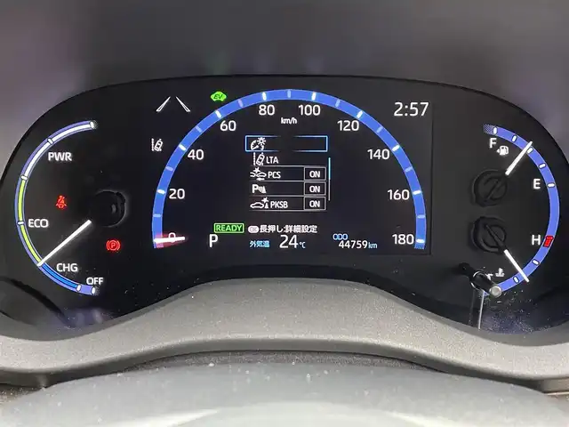 トヨタ ヤリスクロス ハイブリッド Z 道央・札幌 2021(令3)年 4.5万km ブラスゴールドメタリック/ブラックマイカ 2トーン ・４WD/・衝突軽減ブレーキ/・純正ディスプレイオーディオ/　BT＆USB＆TV/・バックカメラ/・ハーフレザーシート/・コーナーセンサー/・レーンキープアシスト/・レーダークルーズコントロール/・パワーバックドア/・D席パワーシート/・ダウンヒルアシスト/・前席シートヒーター/・オートエアコン/・オートライト/・オートリトラミラー/・プッシュスタート/・スマートキー/・前後ドライブレコーダー/・ビルトインETC/・純正フロアマット/・ドアバイザー/・ウィンカーミラー/・フォグライト