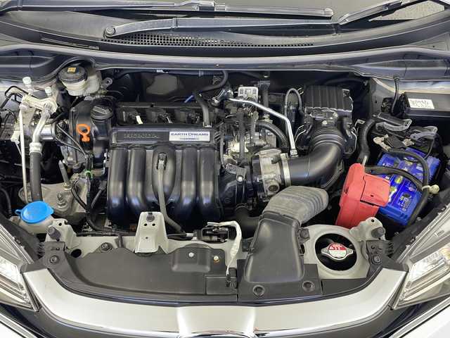 ホンダ フィット 13G L ホンダセンシング 岐阜県 2017(平29)年 9.6万km プレミアムホワイトパールⅡ 純正ナビ/（CD/DVD/Bluetooth/SD/USB/TV）/バックカメラ/衝突軽減ブレーキ/レーンキープアシスト/アダプティブクルーズコントロール/前方ドライブレコーダー/ETC　/スマートキー/プッシュスタート/ステアリングスイッチ/LEDヘッドライト