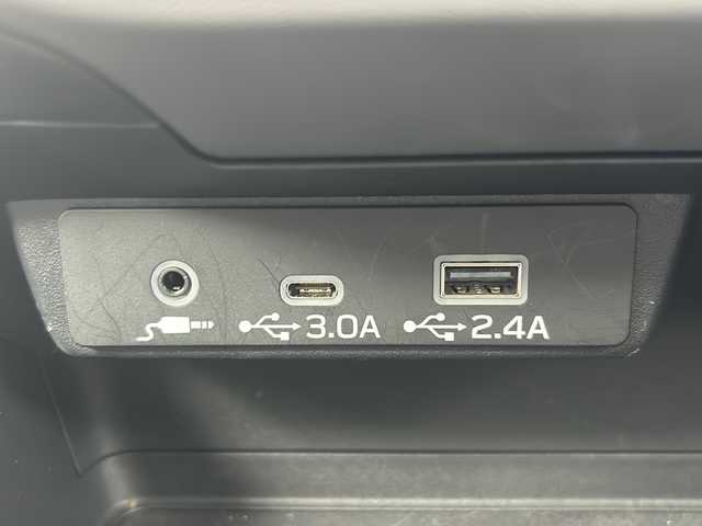スバル クロストレック リミテッド 秋田県 2024(令6)年 1.5万km 青 純正メモリナビ/Bluetooth、フルセグTV/バックカメラ/前後ドライブレコーダー/レーダークルーズコントロール/レザーシート/前席パワーシート/ステアリングヒーター/純正18インチAW/4WD