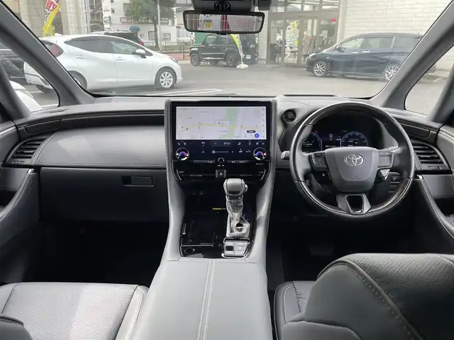 トヨタ アルファード Z 大分県 2024(令6)年 0.9万km ブラック 〇ワンオーナー/〇純正12.3インチディスプレイオーディオ（ナビ付）/　ラジオ・BT・USB・HDMI・フルセグ/〇パノラミックビューモニター/〇革シート/〇左右独立ムーンルーフ/〇ウッドステアリング/〇静電式ステアリングスイッチ/〇カラーヘッドアップディスプレイ/〇ユニバーサルステップ/〇オートハイビームアシスト/〇LEDヘッドライト/〇純正フォグランプ/〇2列目エクゼクティブパワーシート/〇デジタルインナーミラー/〇パワーバックドア/〇スマートキー/〇エンジンプッシュスタート/〇保証書/〇スペアキー