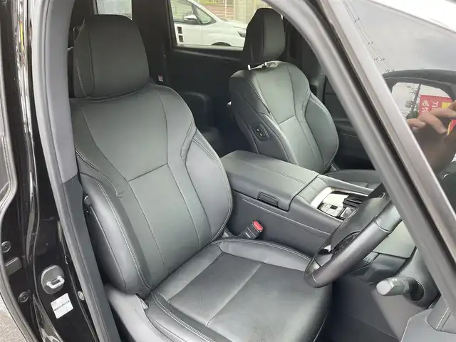 トヨタ アルファード Z 大分県 2024(令6)年 0.9万km ブラック 〇ワンオーナー/〇純正12.3インチディスプレイオーディオ（ナビ付）/　ラジオ・BT・USB・HDMI・フルセグ/〇パノラミックビューモニター/〇革シート/〇左右独立ムーンルーフ/〇ウッドステアリング/〇静電式ステアリングスイッチ/〇カラーヘッドアップディスプレイ/〇ユニバーサルステップ/〇オートハイビームアシスト/〇LEDヘッドライト/〇純正フォグランプ/〇2列目エクゼクティブパワーシート/〇デジタルインナーミラー/〇パワーバックドア/〇スマートキー/〇エンジンプッシュスタート/〇保証書/〇スペアキー