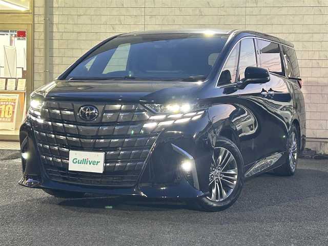 トヨタ アルファード Z 大分県 2024(令6)年 0.9万km ブラック 〇純正12.3インチディスプレイオーディオ（ナビ付）/　ラジオ・BT・USB・HDMI・フルセグ/〇パノラミックビューモニター/〇革シート/〇左右独立ムーンルーフ/〇ウッドステアリング/〇静電式ステアリングスイッチ/〇カラーヘッドアップディスプレイ/〇ユニバーサルステップ/〇オートハイビームアシスト/〇LEDヘッドライト/〇純正フォグランプ/〇2列目エクゼクティブパワーシート/〇デジタルインナーミラー/〇パワーバックドア/〇スマートキー/〇エンジンプッシュスタート/〇保証書/〇スペアキー