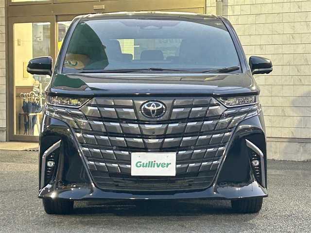 トヨタ アルファード Z 大分県 2024(令6)年 0.9万km ブラック 〇純正12.3インチディスプレイオーディオ（ナビ付）/　ラジオ・BT・USB・HDMI・フルセグ/〇パノラミックビューモニター/〇革シート/〇左右独立ムーンルーフ/〇ウッドステアリング/〇静電式ステアリングスイッチ/〇カラーヘッドアップディスプレイ/〇ユニバーサルステップ/〇オートハイビームアシスト/〇LEDヘッドライト/〇純正フォグランプ/〇2列目エクゼクティブパワーシート/〇デジタルインナーミラー/〇パワーバックドア/〇スマートキー/〇エンジンプッシュスタート/〇保証書/〇スペアキー