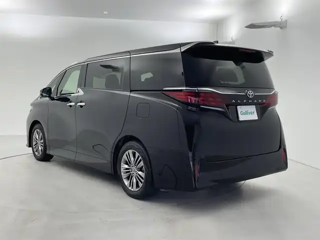 トヨタ アルファード Z 福井県 2024(令6)年 0.9万km ブラック 純正12.3インチディスプレイオーディオ（ナビ付）/-ラジオ・BT・USB・HDMI・フルセグ/パノラミックビューモニター/革シート/左右独立ムーンルーフ/ウッドステアリング/静電式ステアリングスイッチ/カラーヘッドアップディスプレイ/ユニバーサルステップ/オートハイビームアシスト/LEDヘッドライト/純正フォグランプ/2列目エクゼクティブパワーシート/デジタルインナーミラー/パワーバックドア/スマートキー/エンジンプッシュスタート/保証書/スペアキー