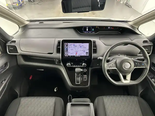 日産 セレナ ハイウェイスター V 愛知県 2021(令3)年 4.3万km ブリリアントホワイトパール 2トーン 禁煙車/ブラックルーフツートン/純正１０インチＳＤナビ/（ＤＶＤ/ＣＤ/フルセグTV/Bluetooth/ＦＭ/ＡＭ）/全方位カメラ/純正１１インチフリップダウンモニター/セーフティパックＡ/エマージェンシーブレーキ/プロパイロット/ブラインドスポットモニター/ドライブレコーダー/ＥＴＣ/両側パワースライドドア/ハンズフリーオートスライド/ＬＥＤヘッドライト/スマートキー/純正１６インチアルミホイール/純正フロアマット