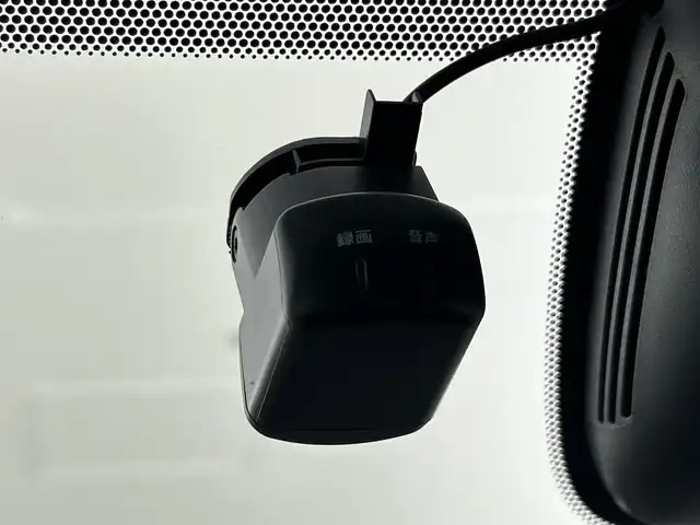 日産 セレナ ハイウェイスター V 愛知県 2021(令3)年 4.3万km ブリリアントホワイトパール 2トーン 禁煙車/ブラックルーフツートン/純正１０インチＳＤナビ/（ＤＶＤ/ＣＤ/フルセグTV/Bluetooth/ＦＭ/ＡＭ）/全方位カメラ/純正１１インチフリップダウンモニター/セーフティパックＡ/エマージェンシーブレーキ/プロパイロット/ブラインドスポットモニター/ドライブレコーダー/ＥＴＣ/両側パワースライドドア/ハンズフリーオートスライド/ＬＥＤヘッドライト/スマートキー/純正１６インチアルミホイール/純正フロアマット