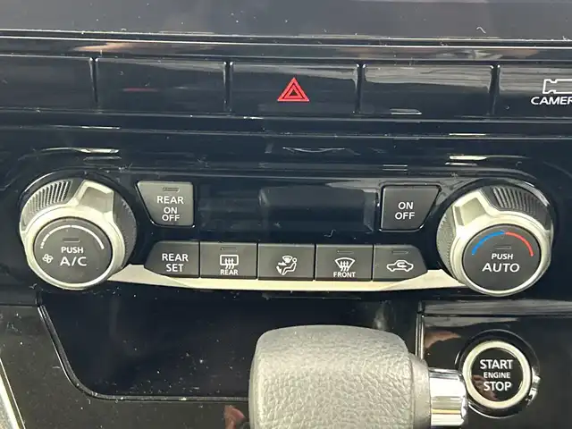 日産 セレナ ハイウェイスター V 愛知県 2021(令3)年 4.3万km ブリリアントホワイトパール 2トーン 禁煙車/ブラックルーフツートン/純正１０インチＳＤナビ/（ＤＶＤ/ＣＤ/フルセグTV/Bluetooth/ＦＭ/ＡＭ）/全方位カメラ/純正１１インチフリップダウンモニター/セーフティパックＡ/エマージェンシーブレーキ/プロパイロット/ブラインドスポットモニター/ドライブレコーダー/ＥＴＣ/両側パワースライドドア/ハンズフリーオートスライド/ＬＥＤヘッドライト/スマートキー/純正１６インチアルミホイール/純正フロアマット