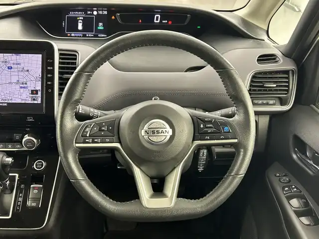日産 セレナ ハイウェイスター V 愛知県 2021(令3)年 4.3万km ブリリアントホワイトパール 2トーン 禁煙車/ブラックルーフツートン/純正１０インチＳＤナビ/（ＤＶＤ/ＣＤ/フルセグTV/Bluetooth/ＦＭ/ＡＭ）/全方位カメラ/純正１１インチフリップダウンモニター/セーフティパックＡ/エマージェンシーブレーキ/プロパイロット/ブラインドスポットモニター/ドライブレコーダー/ＥＴＣ/両側パワースライドドア/ハンズフリーオートスライド/ＬＥＤヘッドライト/スマートキー/純正１６インチアルミホイール/純正フロアマット