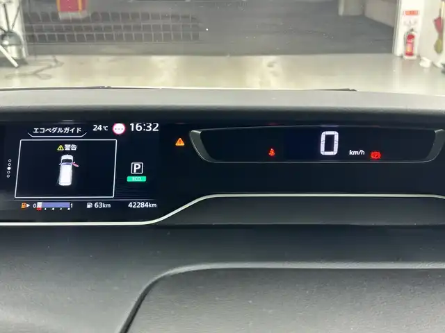 日産 セレナ ハイウェイスター V 愛知県 2021(令3)年 4.3万km ブリリアントホワイトパール 2トーン 禁煙車/ブラックルーフツートン/純正１０インチＳＤナビ/（ＤＶＤ/ＣＤ/フルセグTV/Bluetooth/ＦＭ/ＡＭ）/全方位カメラ/純正１１インチフリップダウンモニター/セーフティパックＡ/エマージェンシーブレーキ/プロパイロット/ブラインドスポットモニター/ドライブレコーダー/ＥＴＣ/両側パワースライドドア/ハンズフリーオートスライド/ＬＥＤヘッドライト/スマートキー/純正１６インチアルミホイール/純正フロアマット