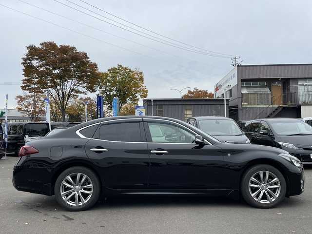 日産 フーガ 250GT Aパッケージ 宮城県 2016(平28)年 9.3万km スーパーブラック (株)IDOMが運営する【じしゃロン仙台店】の自社ローン専用車両になりますこちらは現金またはオートローンご利用時の価格です。自社ローンご希望の方は別途その旨お申付け下さい/純正ナビ/CD/DVD/BT/TV/全方位カメラ/ハーフレザー/スマートキー/プッシュスタート/ETC