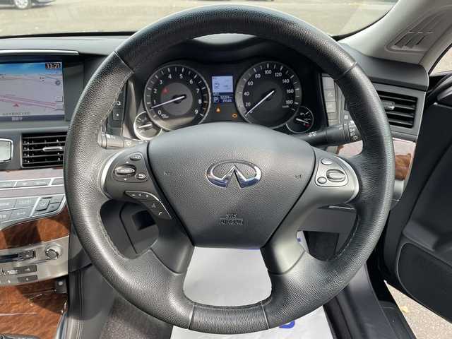 日産 フーガ 250GT Aパッケージ 宮城県 2016(平28)年 9.3万km スーパーブラック (株)IDOMが運営する【じしゃロン仙台店】の自社ローン専用車両になりますこちらは現金またはオートローンご利用時の価格です。自社ローンご希望の方は別途その旨お申付け下さい/純正ナビ/CD/DVD/BT/TV/全方位カメラ/ハーフレザー/スマートキー/プッシュスタート/ETC