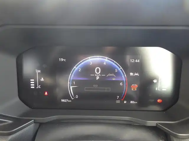 トヨタ ランドクルーザー ２５０ VX 千葉県 2024(令6)年 1万km プラチナホワイトパールマイカ Toyota Safety Sense/・プリクラッシュセーフティ/・レーンディパーチャーアラート/・オートハイビーム/・ブラインドスポットモニター/・RCTA（リヤクロストラフィックアラート）/ムーンルーフ/パワーバックドア/ブラックレザーシート/前席パワーシート/エアシート/シートヒーター/純正コネクティッドナビ/地デジTV/【Bluetooth接続】/パノラミックビューモニター/デジタルインナーミラー/革巻きステアリング/ステアリングスイッチ/ETC（2.0）/LEDヘッドライト/フォグライト/ウインカーミラー/クリアランスソナー/純正18インチアルミホイル/サイド/カーテン/ニーエアバッグ/スマートキー