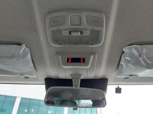 スズキ ジムニー ノマド FC 東京都 2025(令7)年 0.1千km パール 登録済未使用車/4WD/スズキセーフティサポート/・デュアルカメラブレーキサポート/・車線逸脱警報機能/・誤発進抑制機能/・後方誤発進抑制機能/・ふらつき警報機能/・アダプティブクルーズコントロール/ビルトインETC/シートヒーター(D/N席)/純正LEDヘッドライト/フォグランプ/オートライト/純正15インチAW/革巻きステアリング/ステアリングスイッチ/ヒルホールドコントロール/プッシュスタート/スマートキー/スペアキー×１