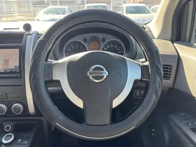 日産 エクストレイル 20X 滋賀県 2009(平21)年 19.5万km ダイヤモンドブラック 純正メモリナビ/・AM/FM/・CD/DVD/・SD/・MusicStocker/・フルセグTV/バックカメラ/ETC/オートマチックヘッドライト/HIDヘッドライト/革巻きステアリング/電動格納ミラー