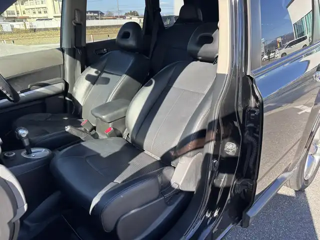 日産 エクストレイル 20X 滋賀県 2009(平21)年 19.5万km ダイヤモンドブラック 純正メモリナビ/・AM/FM/・CD/DVD/・SD/・MusicStocker/・フルセグTV/バックカメラ/ETC/オートマチックヘッドライト/HIDヘッドライト/革巻きステアリング/電動格納ミラー