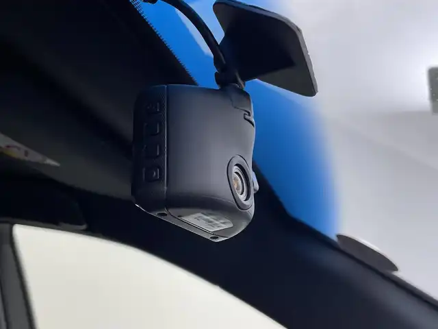 トヨタ ハリアー ハイブリッド Z レザーパッケージ 宮城県 2020(令2)年 4.6万km ホワイトパールクリスタルシャイン 4WD/調光パノラマルーフ/純正12型ナビ/全周囲カメラ/デジタルインナーミラー/BSM/HUD/パワーバックドア/シートヒーター/ベンチレーション/メモリ機能付パワーシート/アダプティブクルーズコントロール/クリアランスソナー/セーフティセンス/フルセグTV/リアスモークフィルム/ウィンドシールドデアイサー/禁煙車