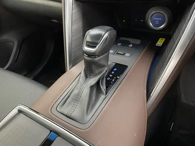 トヨタ ハリアー ハイブリッド Z レザーパッケージ 宮城県 2020(令2)年 4.6万km ホワイトパールクリスタルシャイン 4WD/調光パノラマルーフ/純正12型ナビ/全周囲カメラ/デジタルインナーミラー/BSM/HUD/パワーバックドア/シートヒーター/ベンチレーション/メモリ機能付パワーシート/アダプティブクルーズコントロール/クリアランスソナー/セーフティセンス/フルセグTV/リアスモークフィルム/ウィンドシールドデアイサー/禁煙車