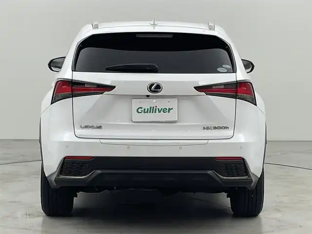 レクサス ＮＸ 300h Fスポーツ 福岡県 2018(平30)年 11万km ホワイトノーヴァガラスフレーク サンルーフ　/純正ナビ　/Ｂカメラ　/ＥＴＣ２．０　/前方ドラレコ　/ＡＣＣ　/コーナーセンサー　/衝突軽減ブレーキ　/レーンキープ　/ＢＳＭ　/ＰＫＳＢ　/パドルシフト　/パワーバックドア　/シートベンチレーション　/ＬＥＤ
