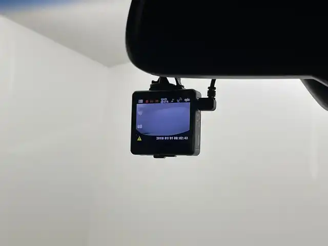 レクサス ＮＸ 300h Fスポーツ 福岡県 2018(平30)年 11万km ホワイトノーヴァガラスフレーク サンルーフ　/純正ナビ　/Ｂカメラ　/ＥＴＣ２．０　/前方ドラレコ　/ＡＣＣ　/コーナーセンサー　/衝突軽減ブレーキ　/レーンキープ　/ＢＳＭ　/ＰＫＳＢ　/パドルシフト　/パワーバックドア　/シートベンチレーション　/ＬＥＤ