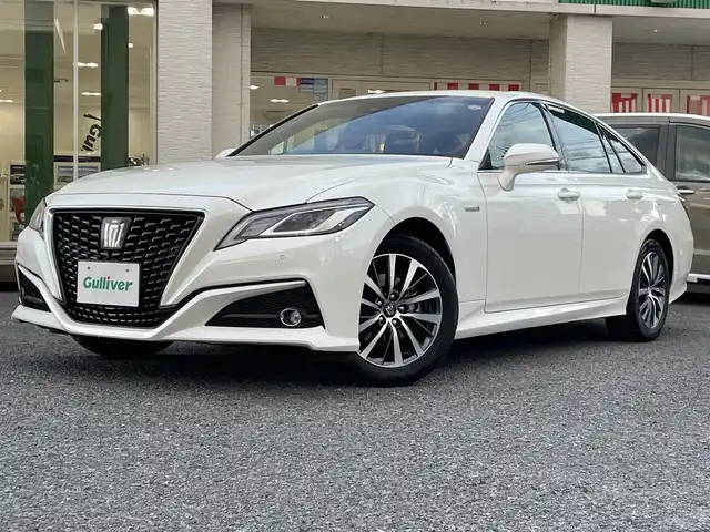 トヨタ クラウン ハイブリッド S Cパッケージ 千葉県 2019(平31)年 7.1万km ホワイトパールクリスタルシャイン 純正ナビ/Bluetooth／フルセグ／DVD/BSM/バックカメラ/ETC/シートヒーター/ステリングヒーター/クルーズコントロール/電動パーキング/オートホールド/ドライブレコーダー/LEDヘッドライト/純正アルミ