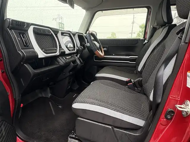 スズキ ハスラー HYBRID X ターボ 徳島県 2020(令2)年 1.6万km フェニックスレッドパール/ガンメタリック2トーンルーフ 全方位モニター付メモリーナビ装着車/（Bluetooth/フルセグ/CD/DVD/AppleCarPlay/androidauto/USB）/スズキセーフティサポート/・デュアルブレーキサポート/・後退時ブレーキサポート/・誤発進抑制機能装置/・後方誤発進抑制機能装置/・車線逸脱抑制希望/・車線逸脱警報機能/・ふらつき警報/・標識認識機能/・アダプティブクルーズコントロール/・先行車発信お知らせ機能/・全方位カメラ/ターボ/シートヒーター/前後ドライブレコーダー/プッシュスタート/スマートキー