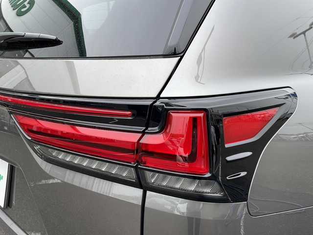 レクサス ＬＸ 600 新潟県 2024(令6)年 0.2万km マンガンラスター ワンオーナー/茶革シート（全席パワーシート）/シートベンチレーション　ヒーター/サンルーフ/純正エアロ（Ｆ、Ｒ）/カラードステップ/純正OP22インチAW/マークレビンソンサウンド/純正ナビ　フルセグ/全周囲カメラ/リアエンターテインメント/デジタルインナーミラー/セーフティセンス/クールボックス/ルーフレール/置くだけ充電/LEDヘッドライト/スマートキー×２/カードキー/保証書、取説