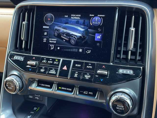 レクサス ＬＸ 600 新潟県 2024(令6)年 0.2万km マンガンラスター ワンオーナー/茶革シート（全席パワーシート）/シートベンチレーション　ヒーター/サンルーフ/純正エアロ（Ｆ、Ｒ）/カラードステップ/純正OP22インチAW/マークレビンソンサウンド/純正ナビ　フルセグ/全周囲カメラ/リアエンターテインメント/デジタルインナーミラー/セーフティセンス/クールボックス/ルーフレール/置くだけ充電/LEDヘッドライト/スマートキー×２/カードキー/保証書、取説